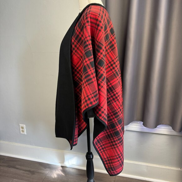 Fleece Red Black Buffalo Plaid Wrap Cape Blanket Poncho Reversible One Size Wmns - Picture 6 of 14